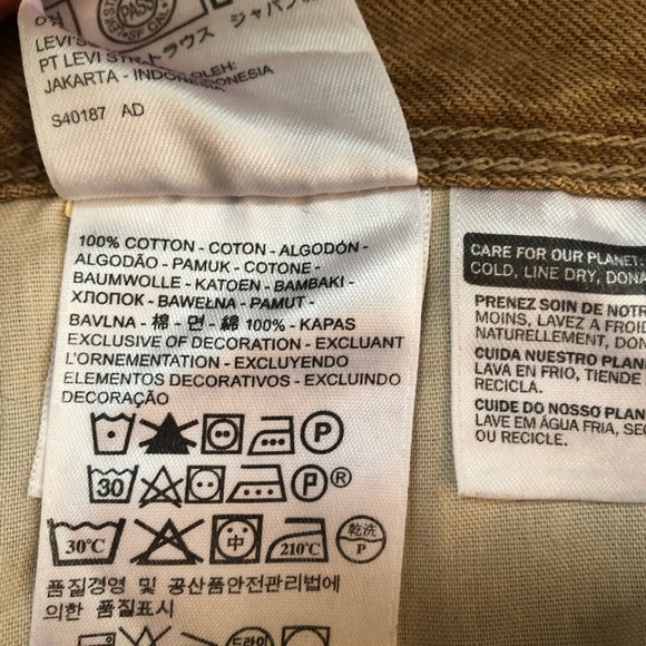 LEVI’S HIGH RISE SHORTS - Picture 6 of 7